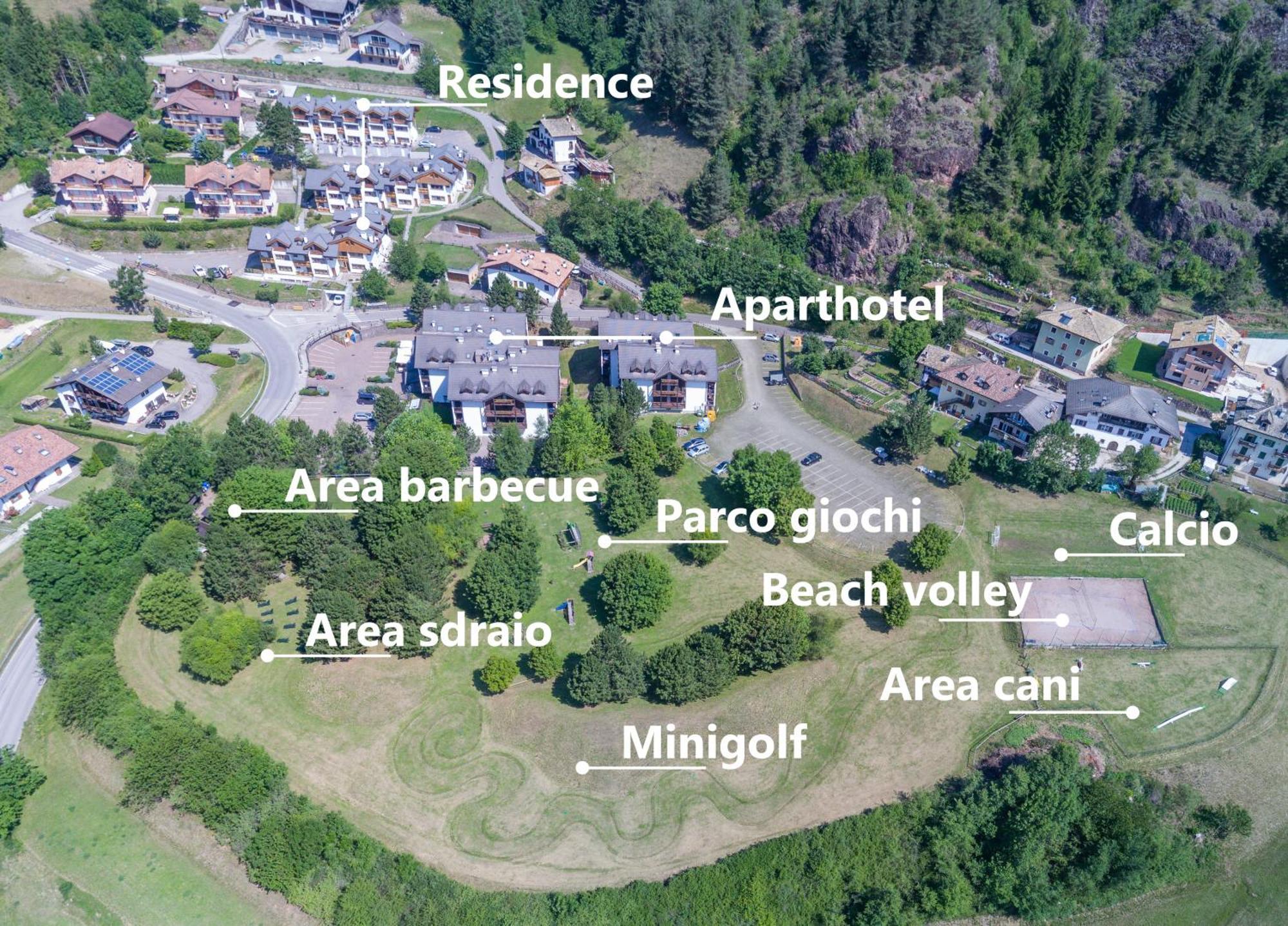Aparthotel Des Alpes Cavalese Exteriör bild