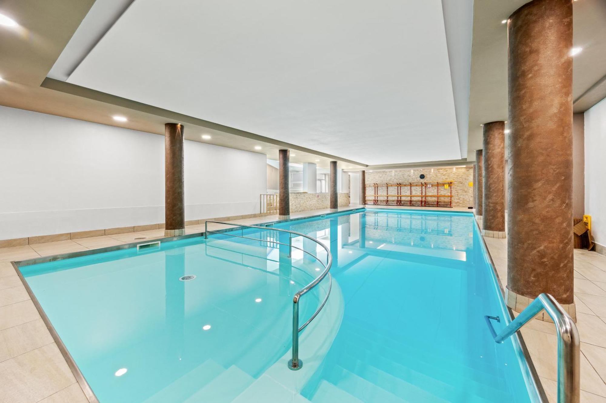 Aparthotel Des Alpes Cavalese Exteriör bild