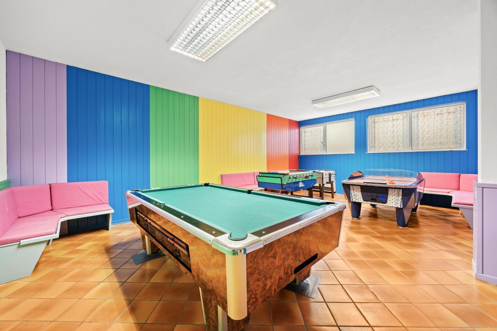 Aparthotel Des Alpes Cavalese Exteriör bild