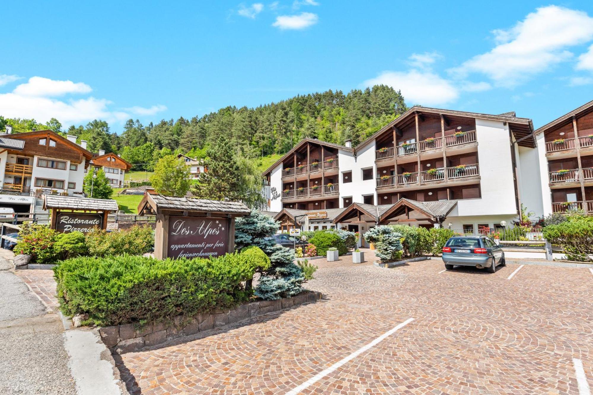 Aparthotel Des Alpes Cavalese Exteriör bild